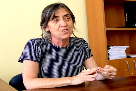 Sicóloga explica por qué intervención artística “El violador eres tú” se viralizó a nivel mundial.