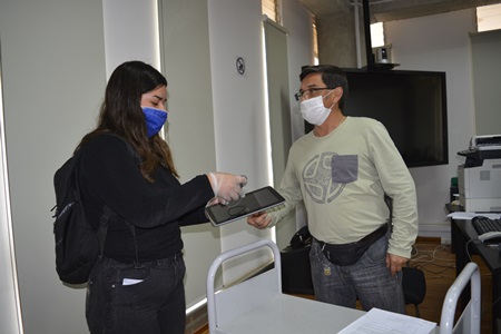 UPLA apoya a su comunidad universitaria: Inició entrega de computadores, tablets y chips de internet