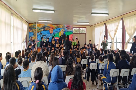 Ensamble Latinoamericano Abya Yala de la UPLA deslumbró en gira por Valdivia y Arica como talleristas para visitantes de Chile, Argentina y México