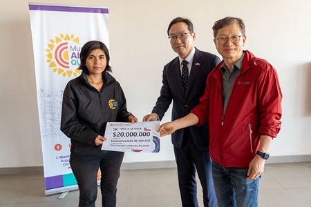 Embajada de Corea encabeza importante donación de la comunidad internacional a damnificados por el megaincendio en Quilpué