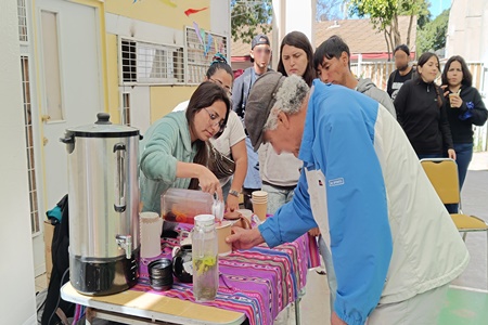 Usuarios/as de OCR Casa Club Valparaíso tuvieron instancia de interacción comunitaria en el marco de proyecto UPLA.