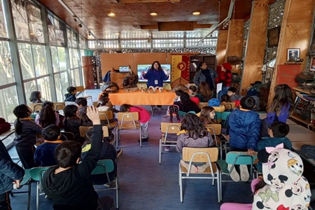 Charla educativa sobre la Palma Chilena,se realizó en colegio de Quilpué.