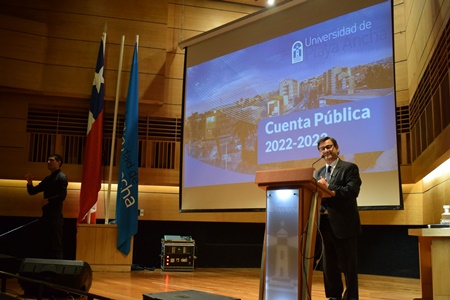Rector Carlos González realiza su primera Cuenta  Pública en la UPLA.